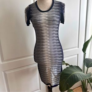 FRENCH CONNECTION KNIT DRESS
